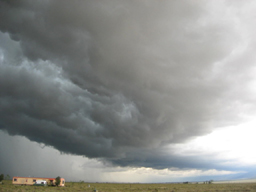 Clouds_thunderstm_1.jpg (28546 bytes)